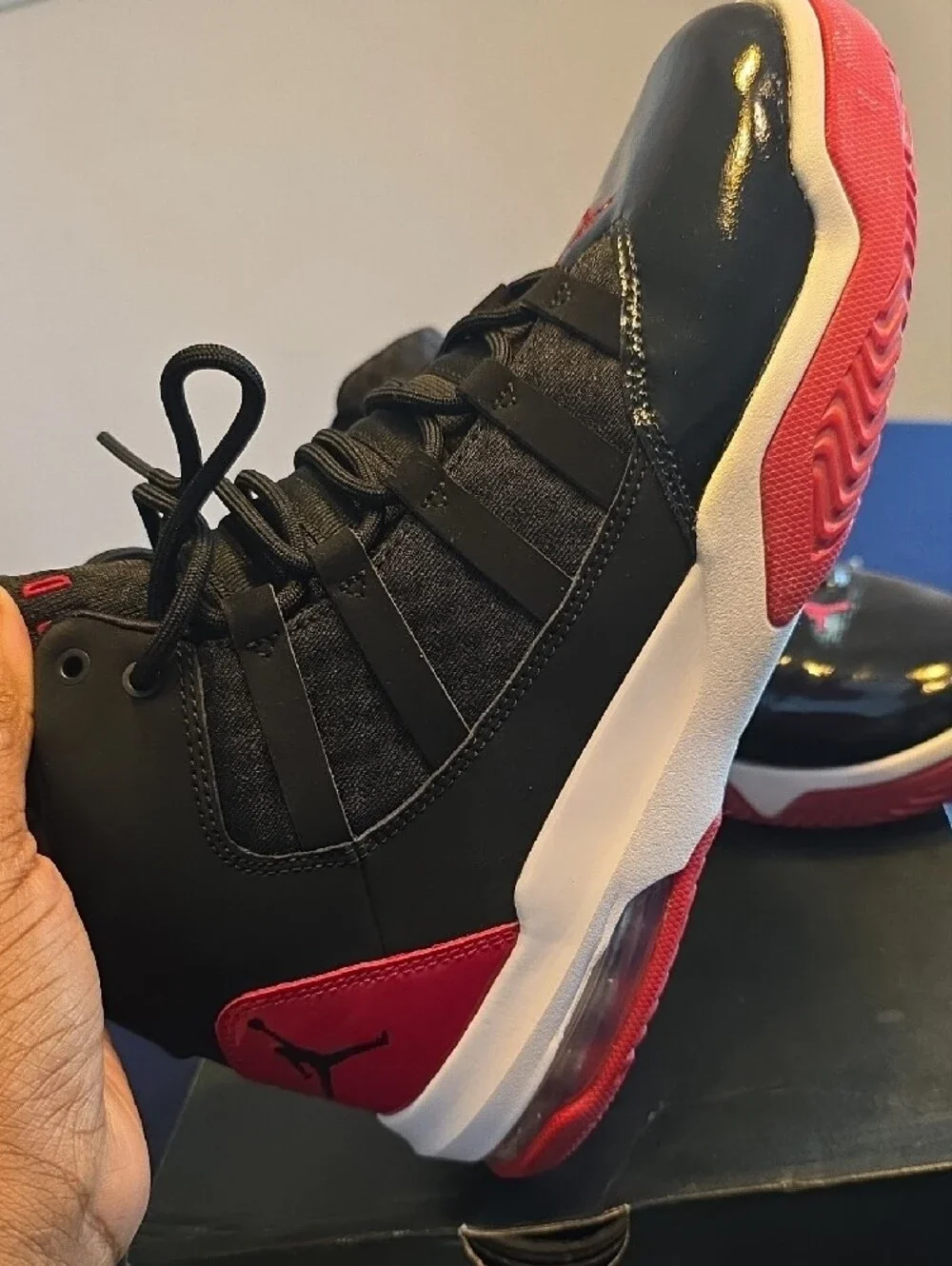 Jordan Max Aura (GS) Red-Black-White